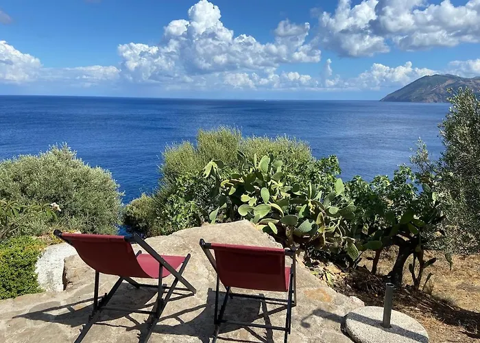 Traditional Eolian House Luna - Unique Experience San Salvatore (Messina)