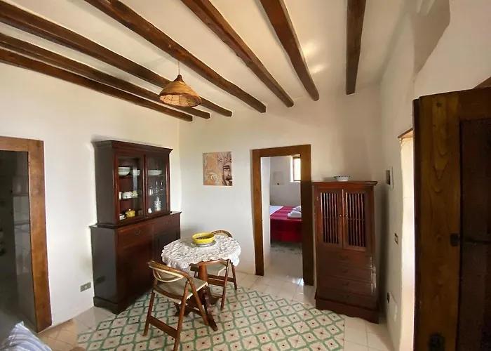 Ferienhaus Traditional Eolian House Luna - Unique Experience *