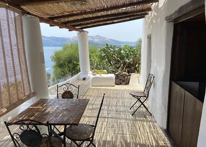 Traditional Eolian House Luna - Unique Experience *