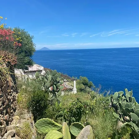 Traditional Eolian House Luna - Unique Experience * San Salvatore (Messina)