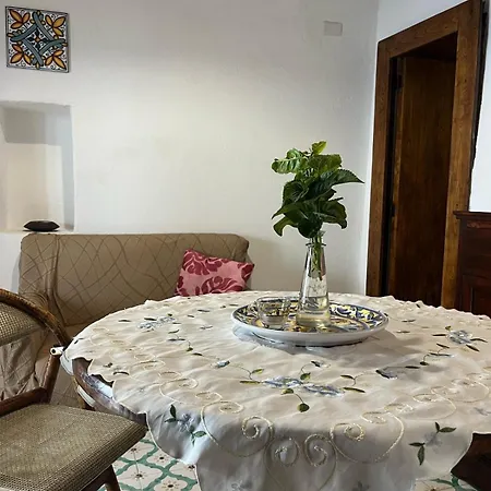 Traditional Eolian House Luna - Unique Experience