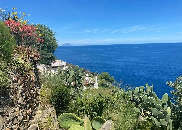 Traditional Eolian House Luna - Unique Experience * San Salvatore (Messina)