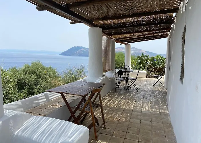 Traditional Eolian House Luna - Unique Experience Сasa de vacaciones *